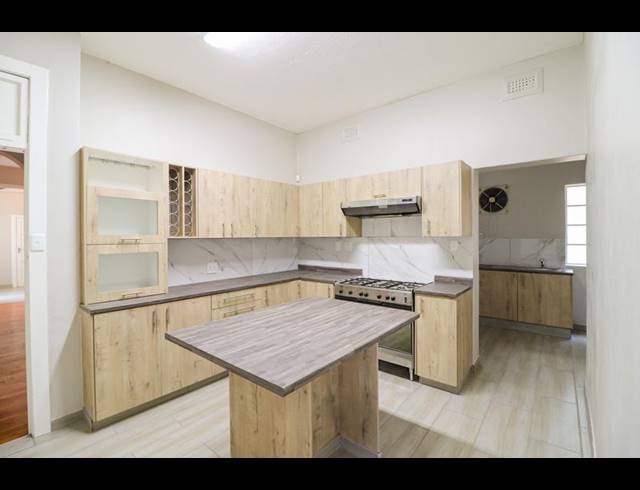 3 BEDROOM HOUSE FOR SALE IN KENSINGTON